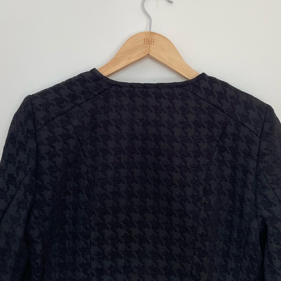 Black blazer with silver zippers and houndstooth patterns (black on black) - Picture 5 of 5